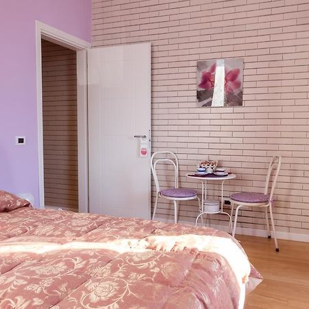 Bevilacqua Bed Roma Santa Croce Hotel Eksteriør billede
